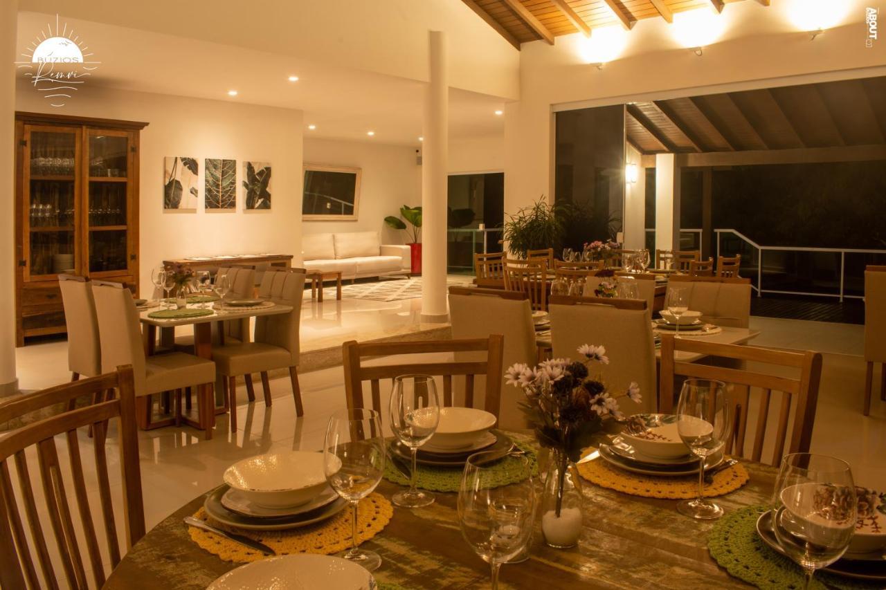 Pousada Praia João Fernandes Búzios Exterior foto The dining room at the hotel